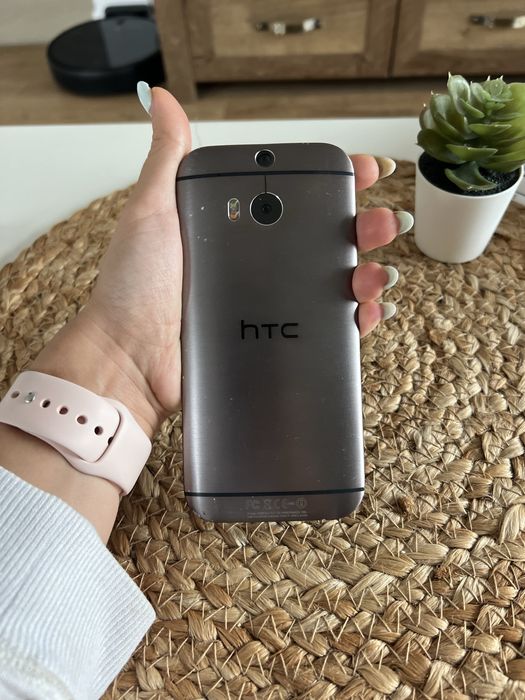 HTC One M8 – 16GB, funcțional, alumini
