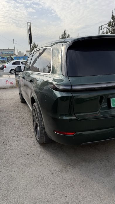 Li L9 max 2023й яшил