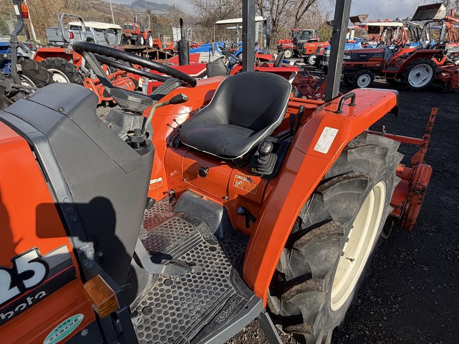 Tractoras tractor japonez kubota gl 25