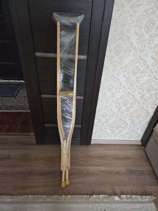 Костыли недорого.