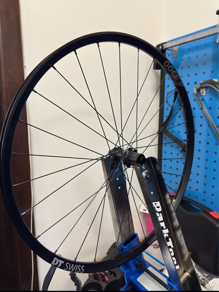 Roata Spate DTSwiss X1900, Janta si spitele sunt noi noute, nefolosite