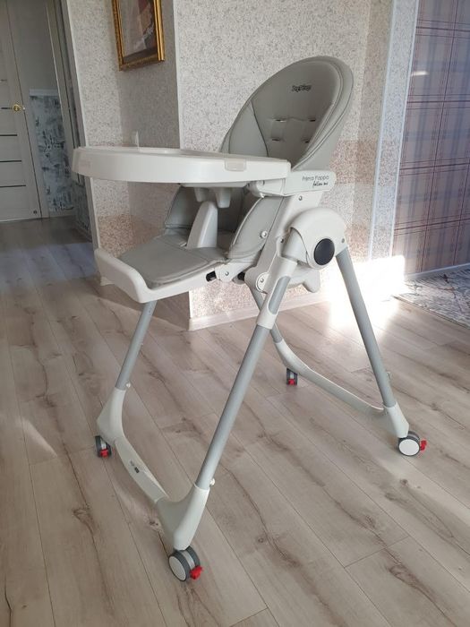 Продам детский стульчик Peg-perego