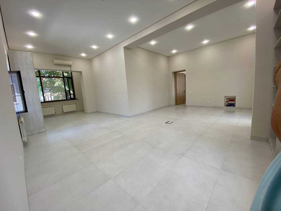 В аренду отдельно стоящее здание 720м2