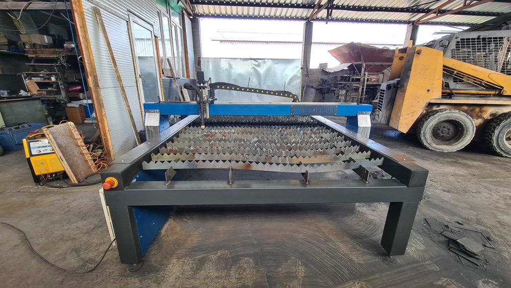 Vând CNC Plasma 1500x3000, THC Auto, WiFi conect -panouri-porți-decor