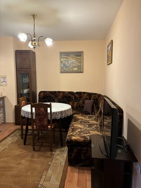 Дава се под наем Двустаен апартамент в София, Мусагеница - 60 кв.м за 610 € - Снимка #2