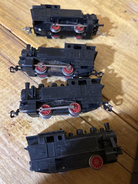 Lot vagoane si locomotive trenulet scala TT