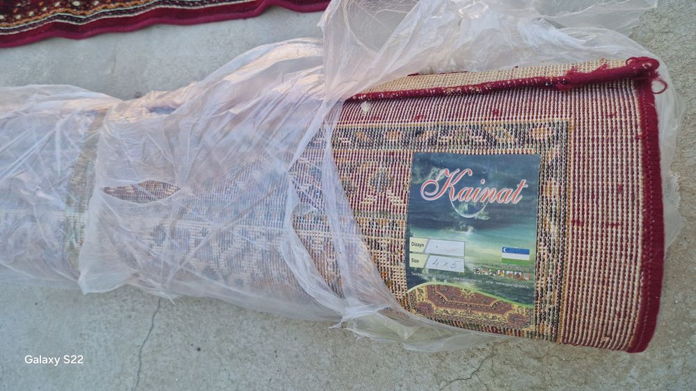 Продам ковры 3 штуки