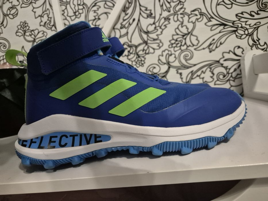 Adidas зимни обувки