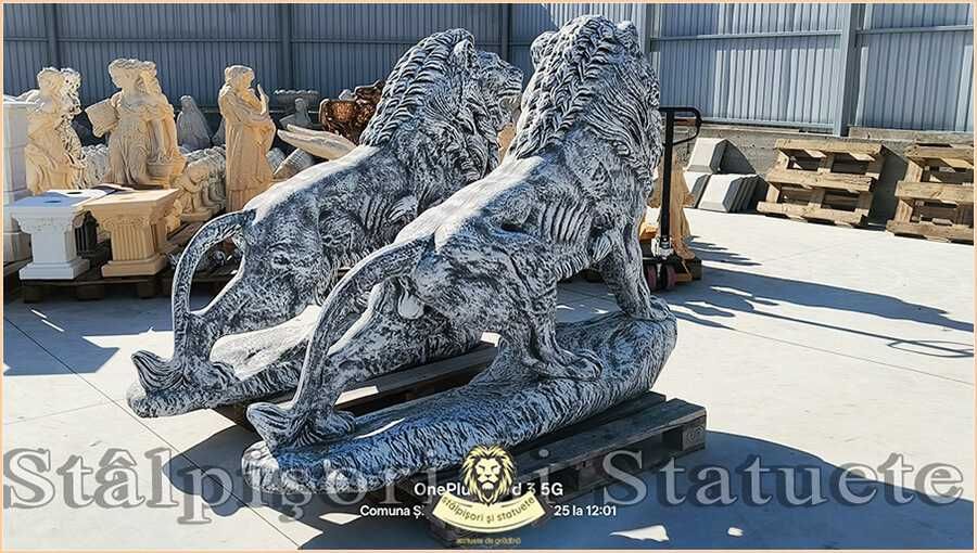 Set statuete lei gigant, din beton, model S66.