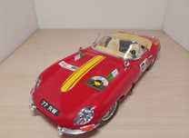 Jaguar bburago
Scara 1:18
Bburago 

Fotografiile fac parte din descrie