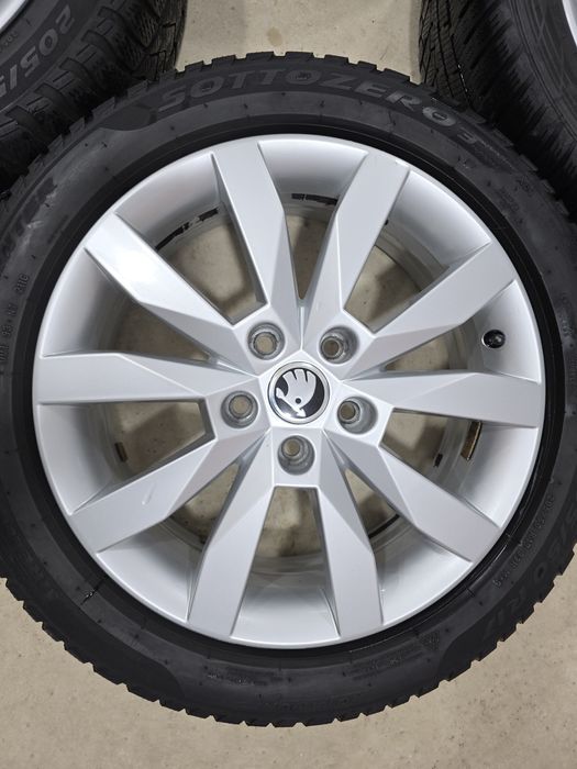 Jante Skoda Octavia 3 Golf 7 8 Caddy Touran 6Jx17 ET43 5x112
