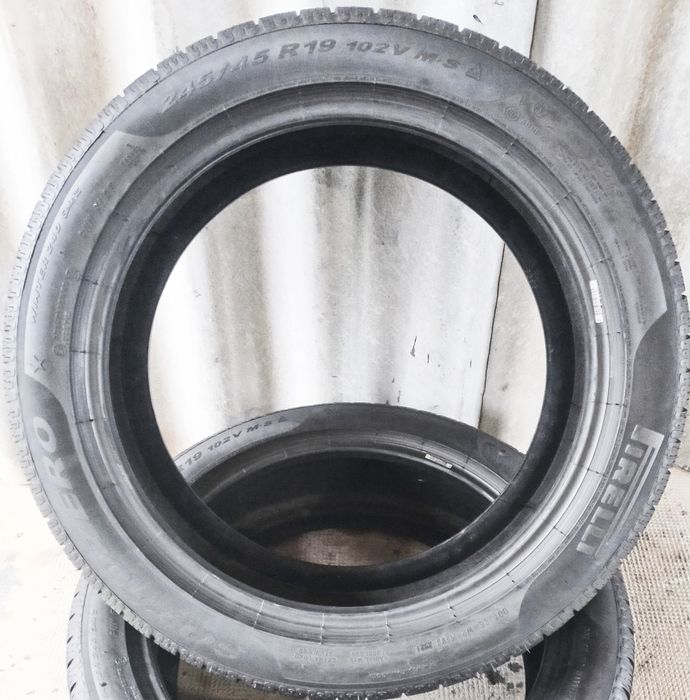 245/45 R19- BMW 5-F07 6-G32 7-G11,G12 X3-F25 X4-F26 iX1-U11, iX2-U10