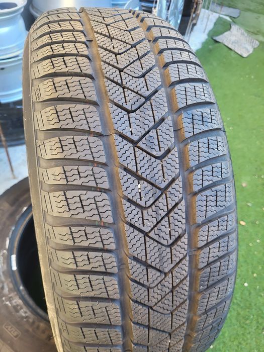 225/60/17 Pirelli