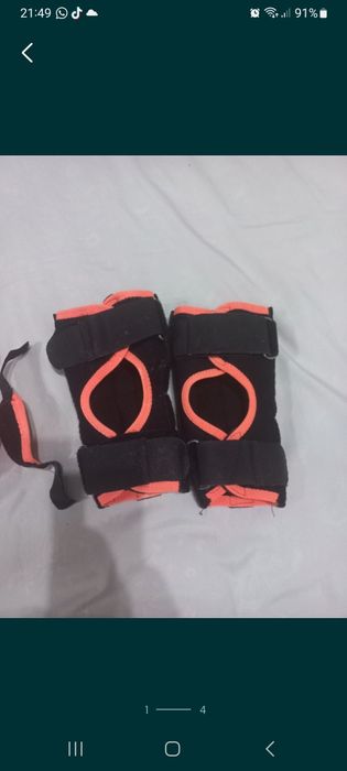 Коленный фиксатор детский.