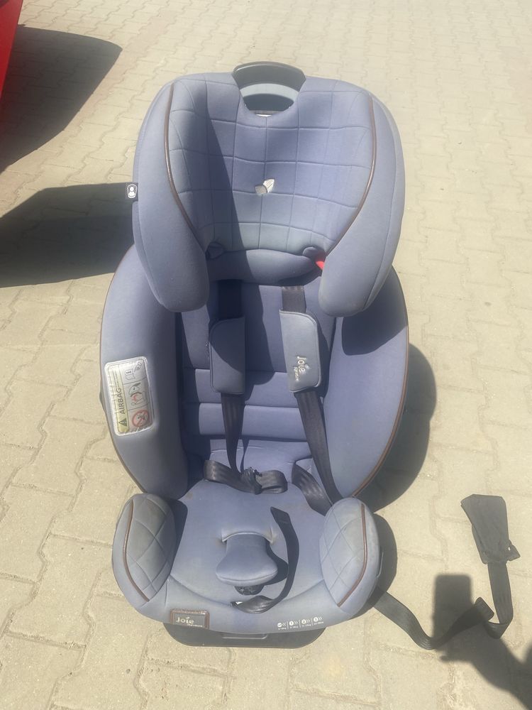 Scaun copii cu isofix si pozitie de somn