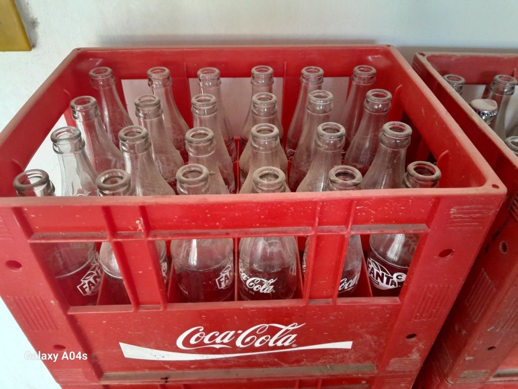 Cola pepsi butlka deyarli yengi