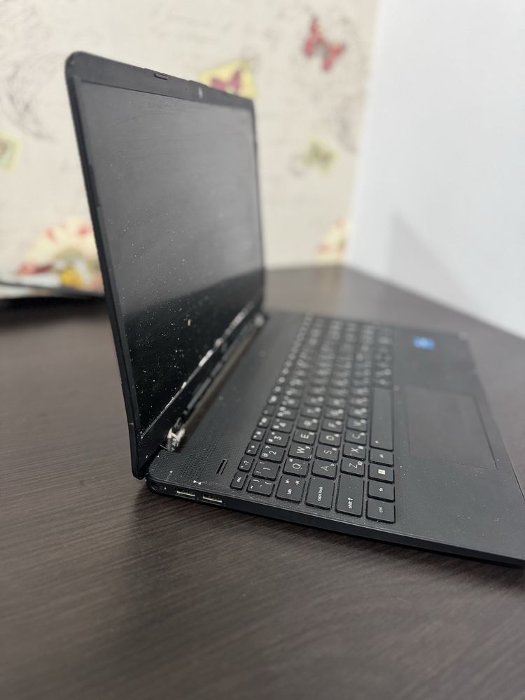 HP Лаптоп 15s-fq2050nu На Части