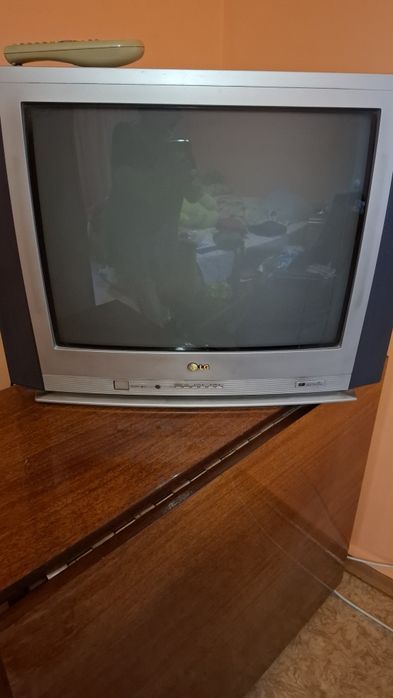 Продам телевизор.  LG