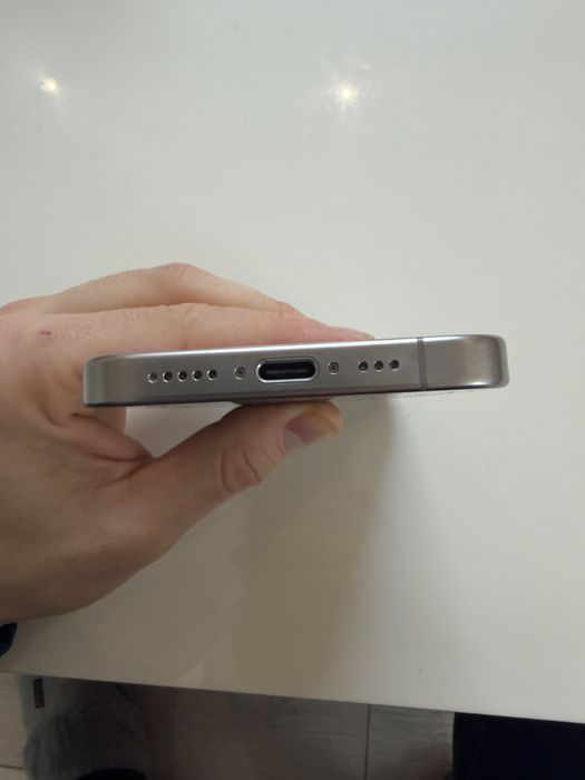 İphone 15 pro grey
