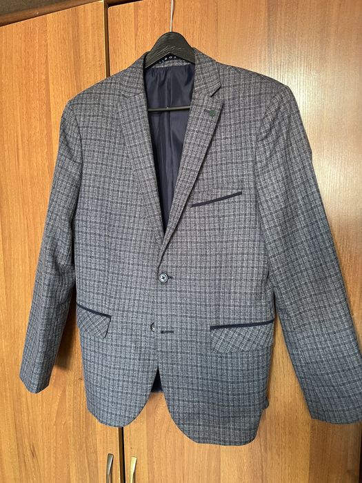 Пиджак серый размер 44-46