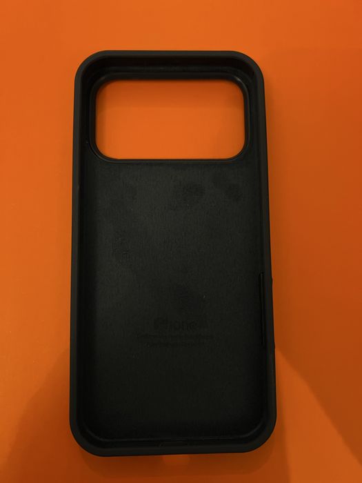 Huse iphone 17 pro max sigilate