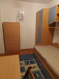 Inchiriez apartament cu 3 camere si garaj, strada florilor