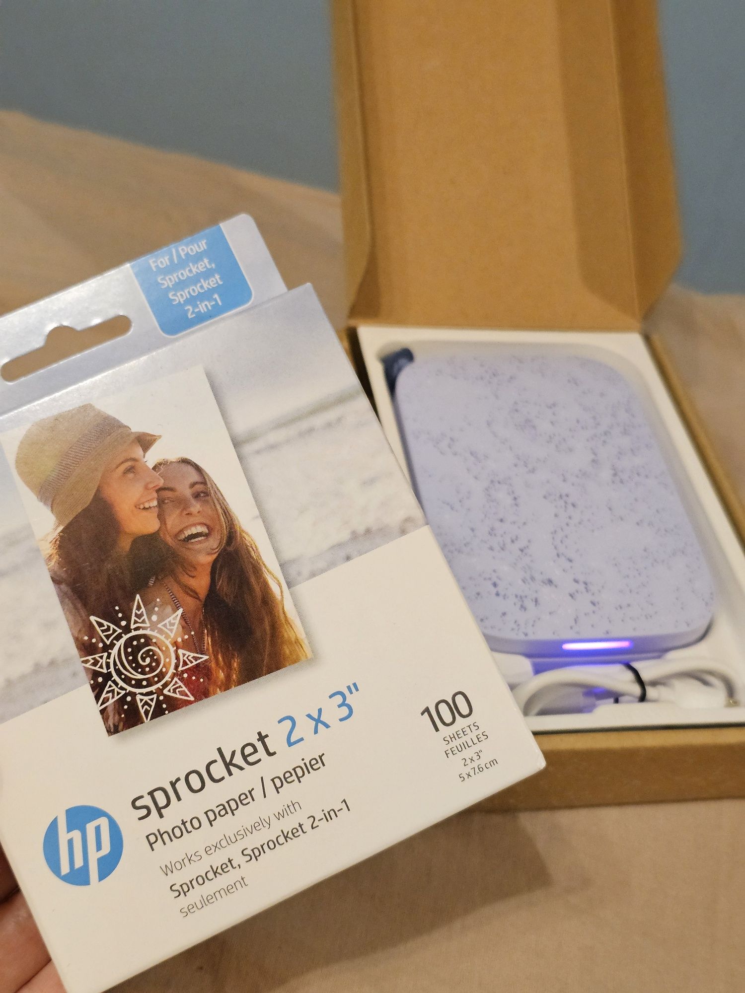 Джобен принтер HP Sprocket + 100 листа самозалепваща фотохартия