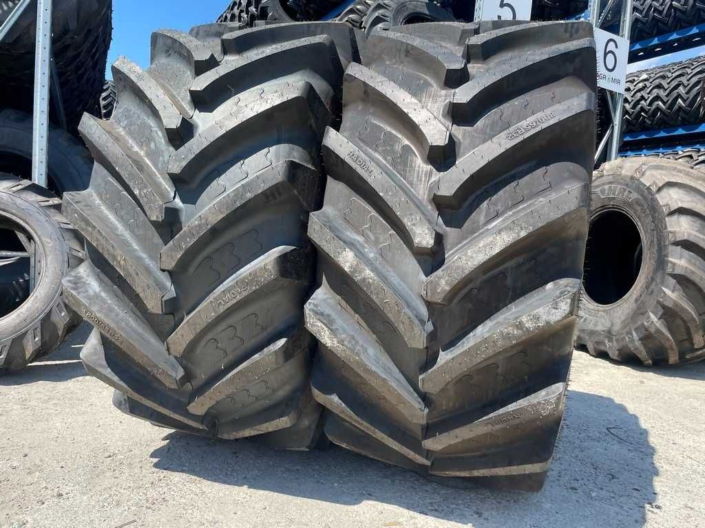 Anvelope noi 800/65R32 radiale marca BKT pentru combina