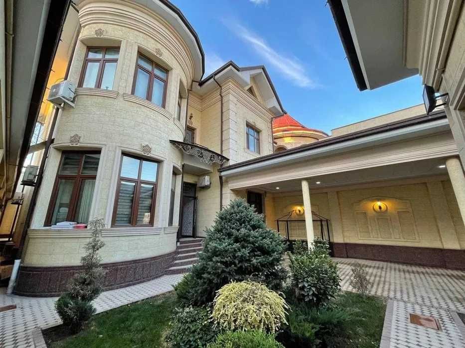 Сдаётся Евродом под Офис/Садик, возле Хокимията вдоль дороги / id888 /