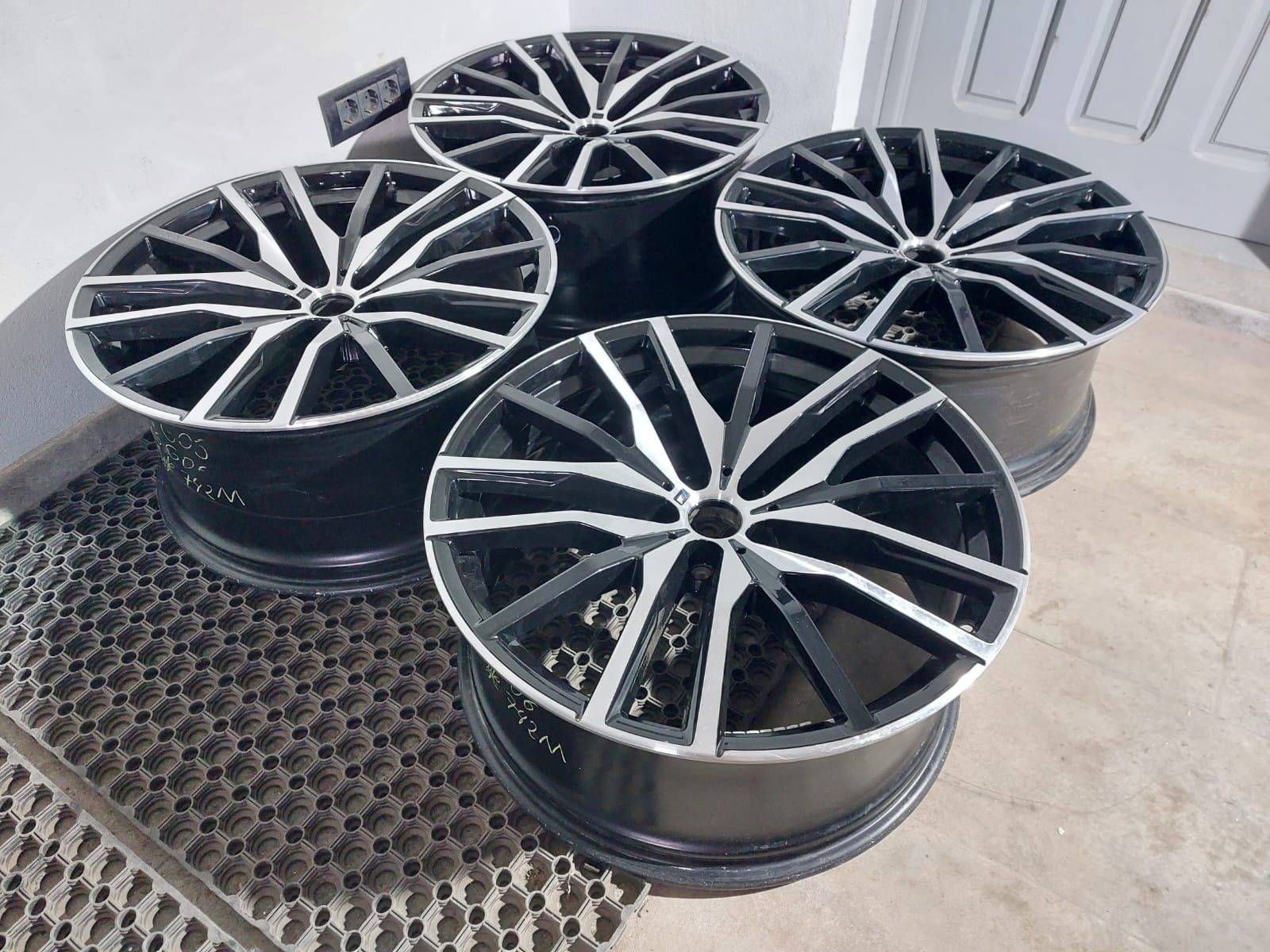 o janta / set jante 22 originale bmw x5 g05 / x6 g06 m 742 toate 9,5J