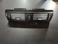 Grila ventilatie centrala BMW Seria 1 F20 9205357-11