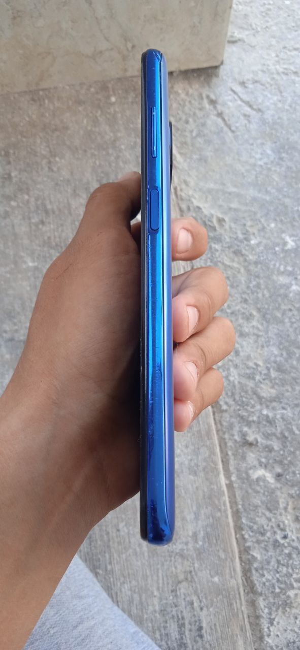 Poco x 3pro sotiladi