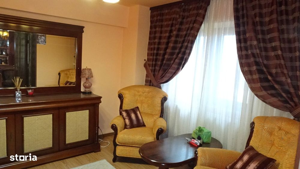 Inchiriez garsoniera in Deva, zona ultracentrala ( BRD), etaj 1,