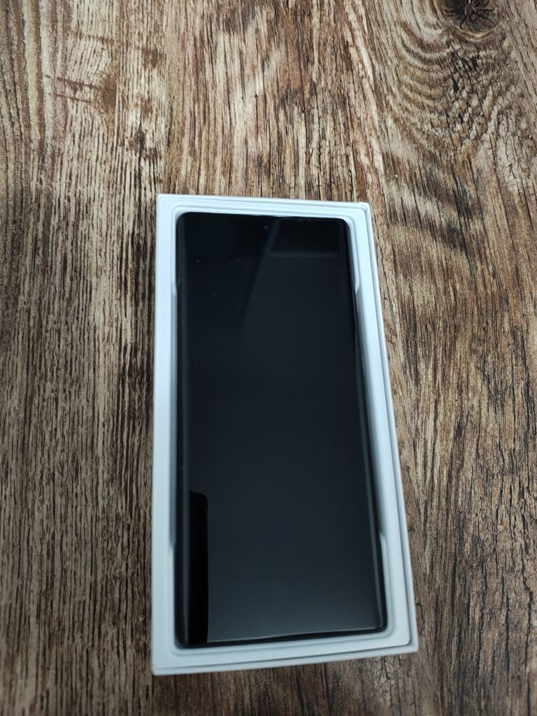 Vând  telefon Honor 70
