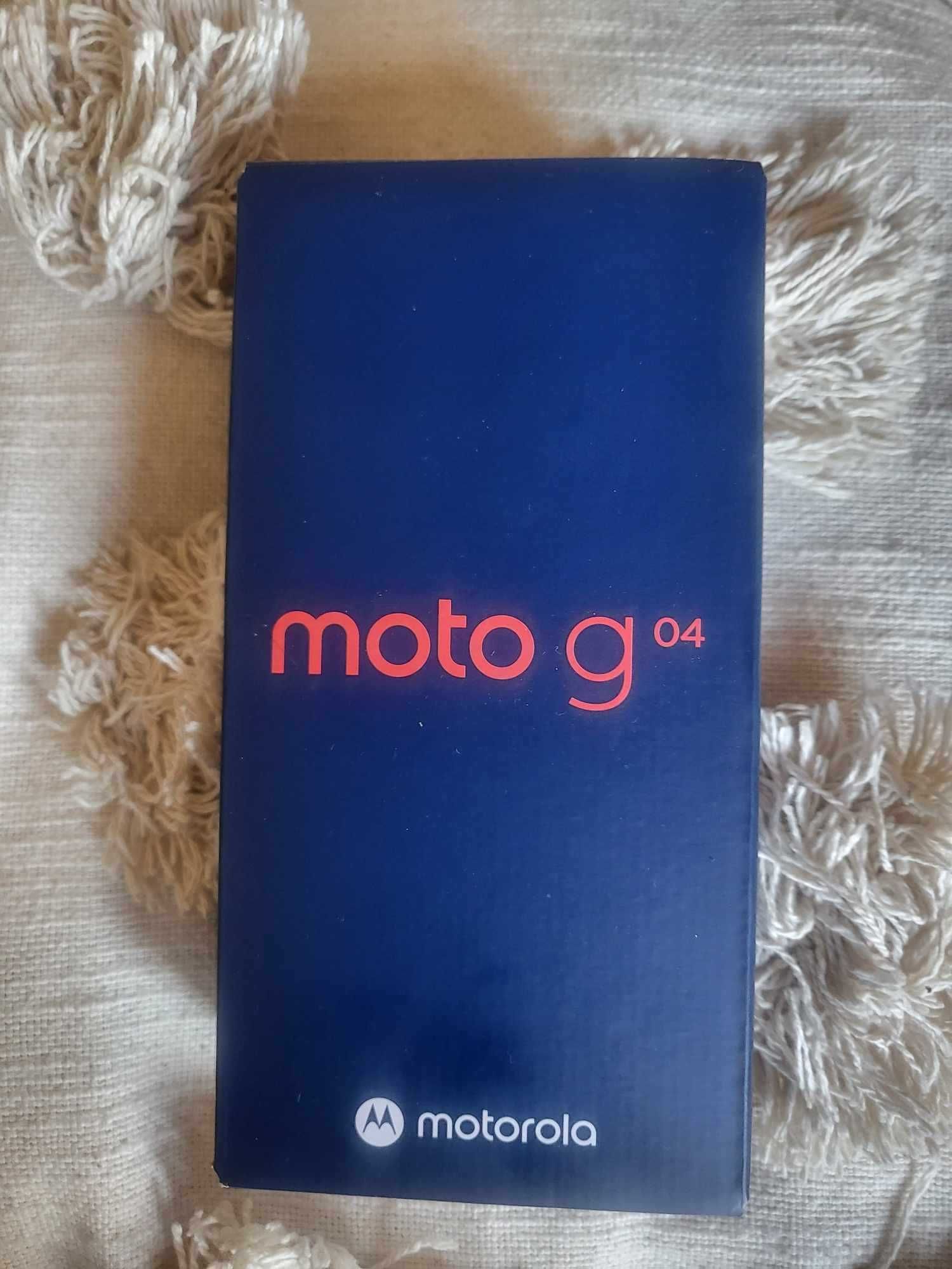 НОВ! Смартфон Motorola Moto g04, 4GB RAM, 64GB, син, 140 лв.