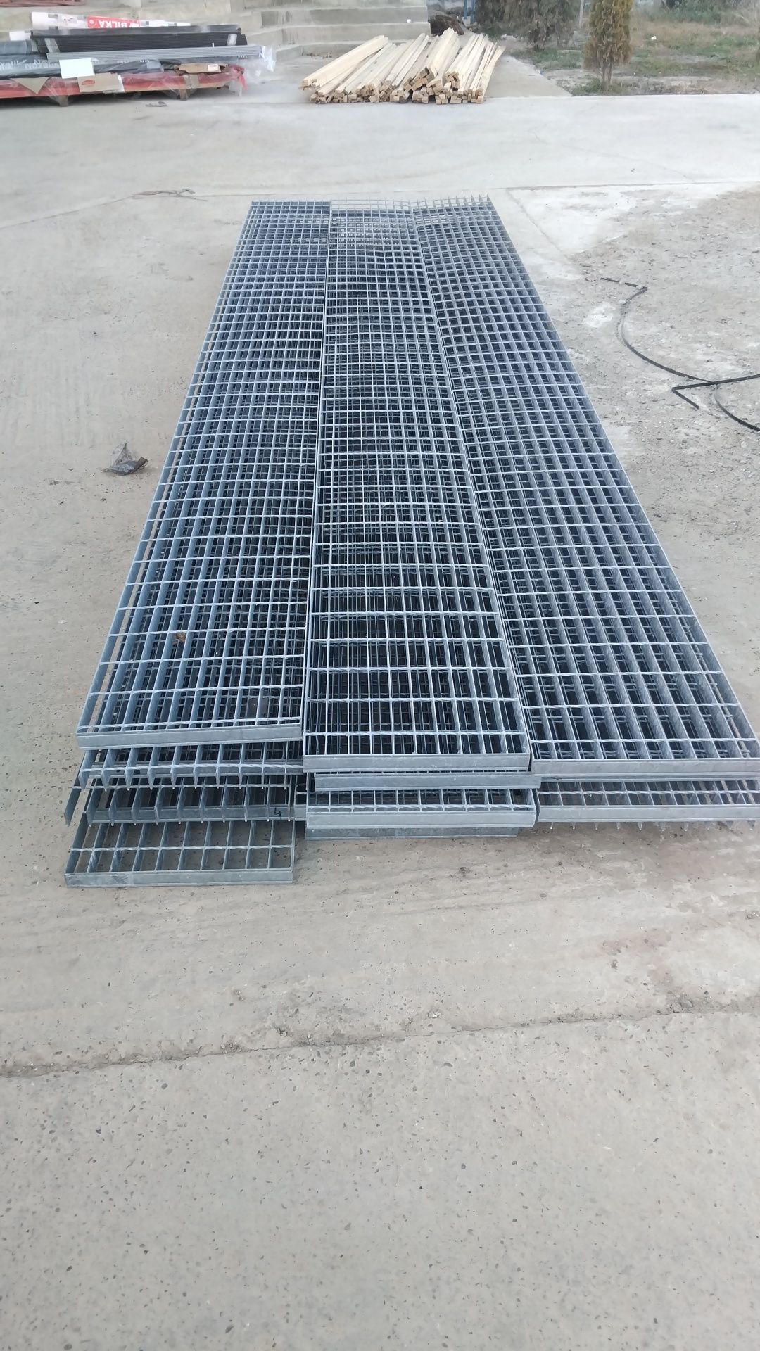 Grilaje zincate galvanizate