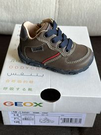 Чисто нови обувки на Geox.