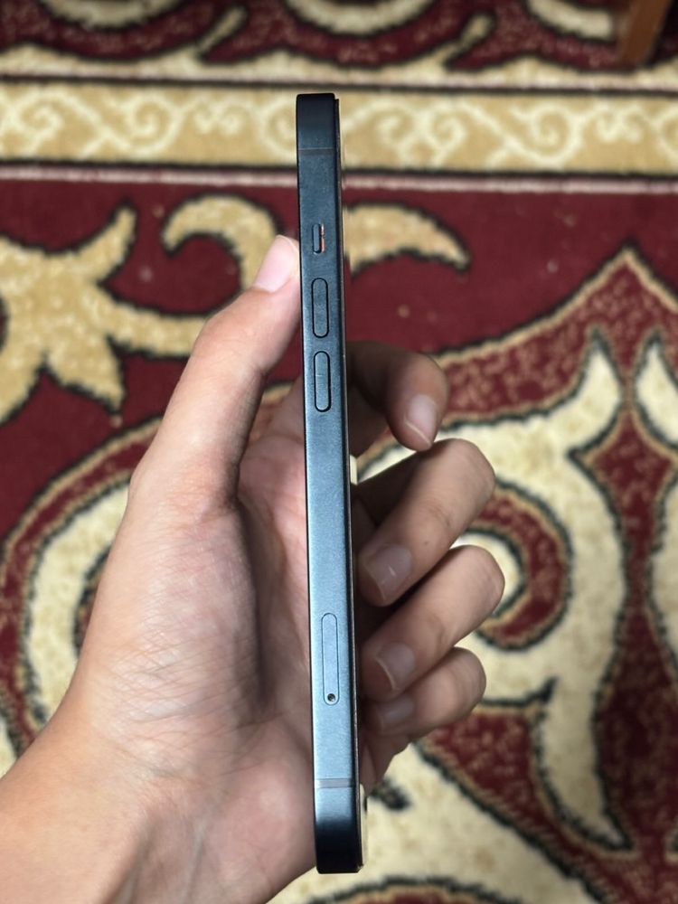 Продам айфон 13 iphone 13