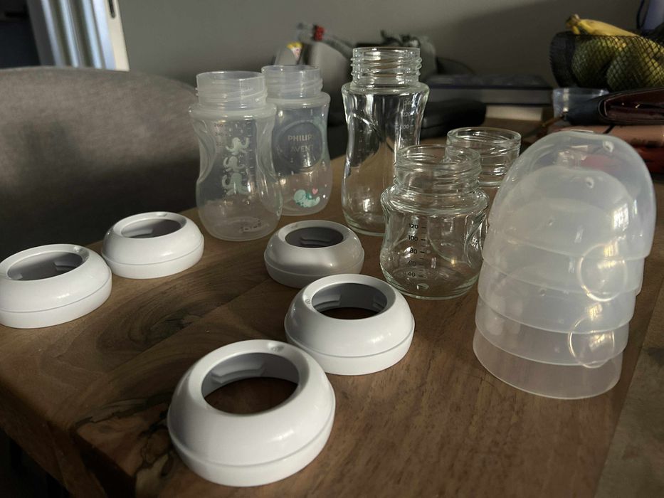 Помпа за кърма Philips Avent - Essential + бутилки