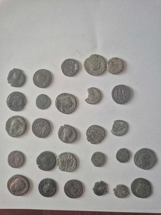 Стари банкноти и монети