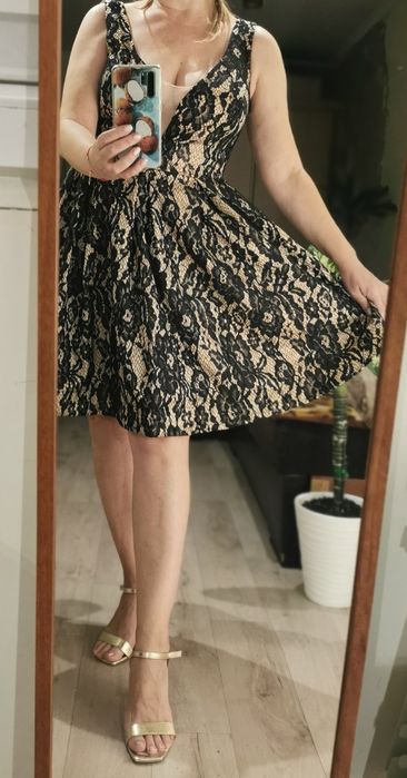 Платье коктейльное 44 р