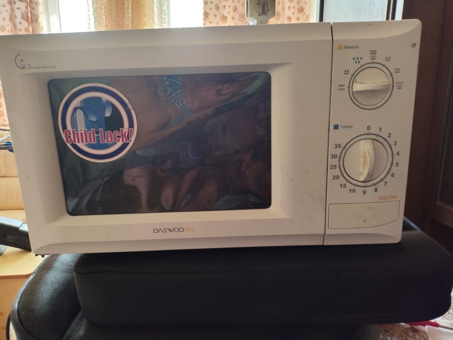 Продам микроволновую печь