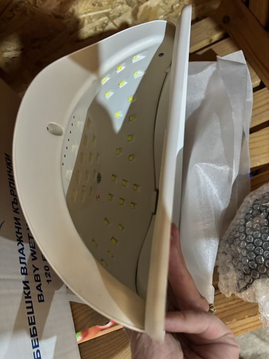 UV лампа за гел лак