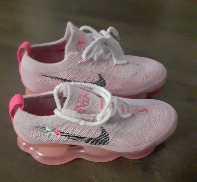 Маратонки Nike Air Scorpion розови Pink