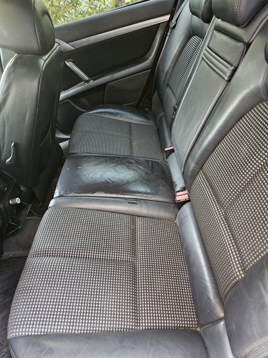 Продавам пежо 407 2.0 HDi RHR