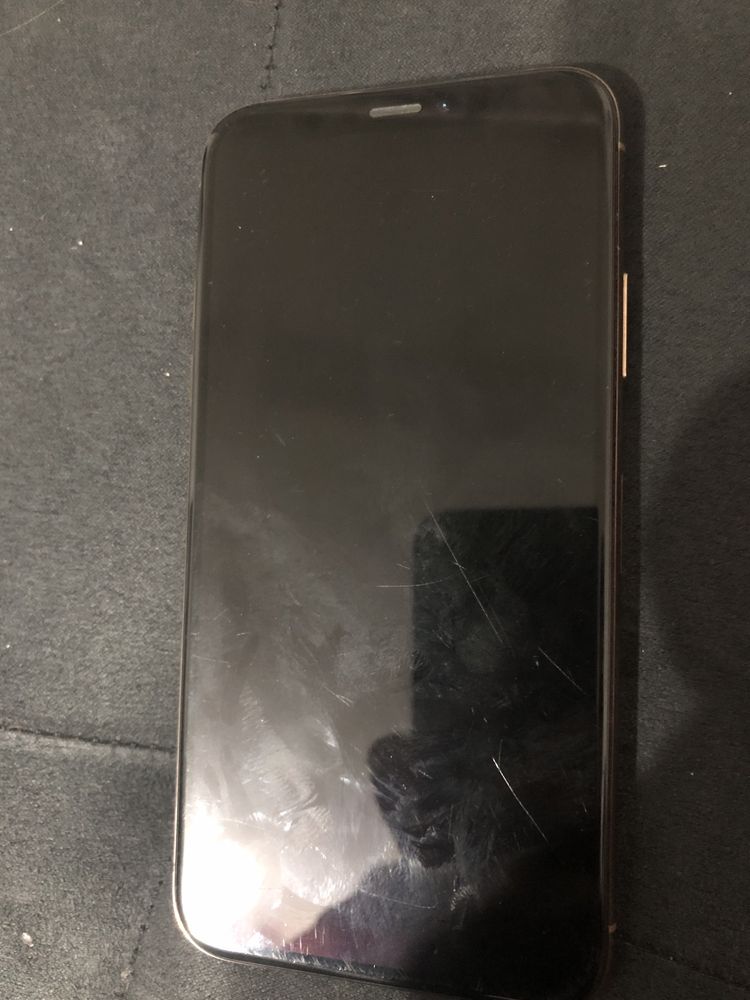 Iphone xs gold functional