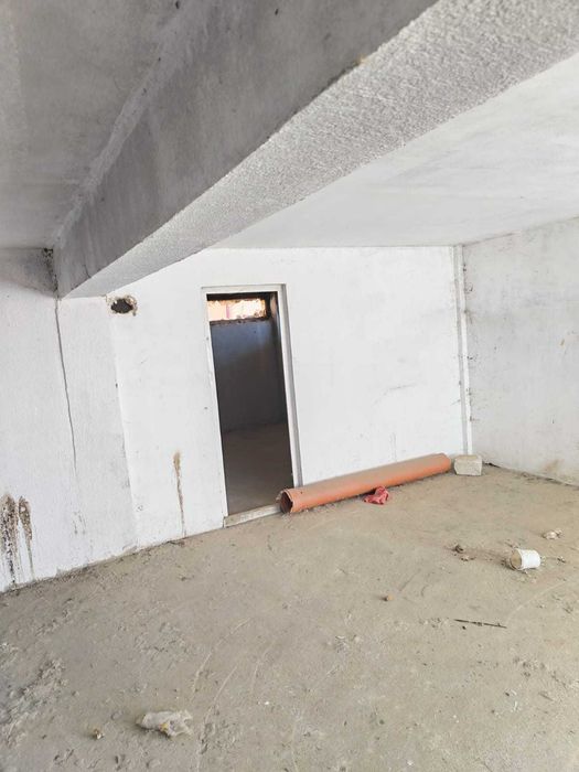 Casa la rosu in Constanta