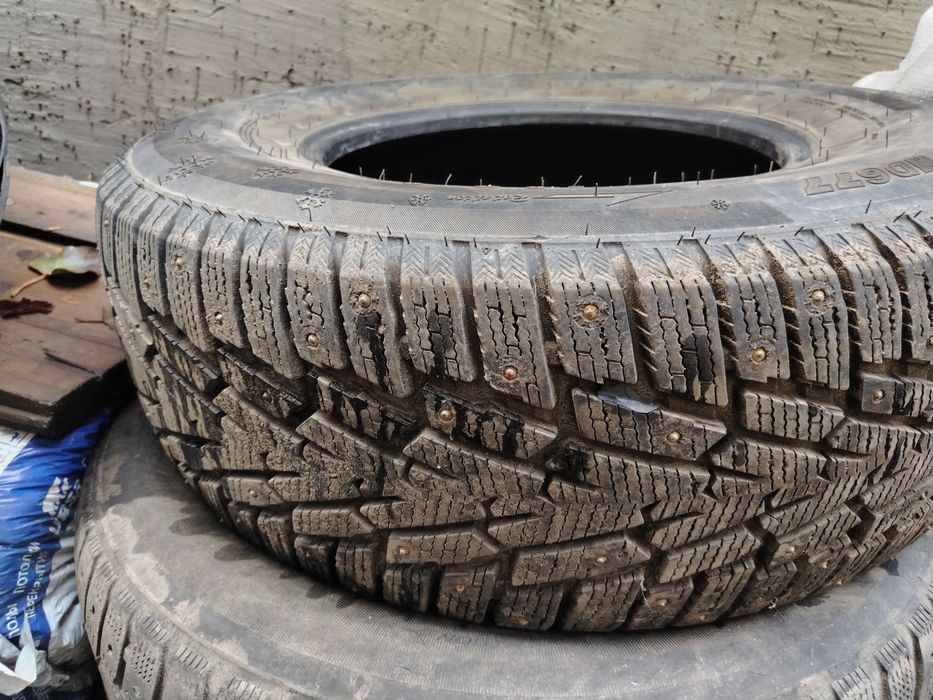Шина шипованная 265#70#16