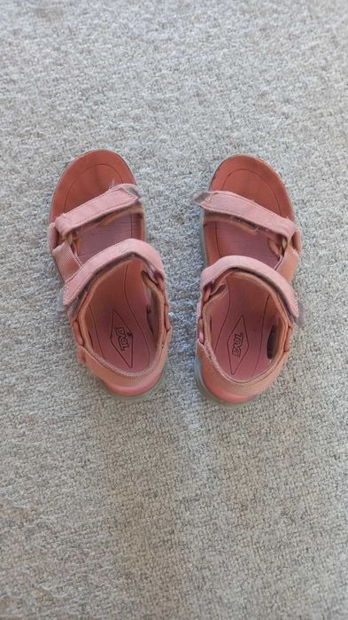 Сандали Teva 36 номер
