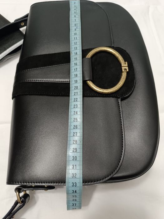 Elisabetta Franchi geanta neagra de umar